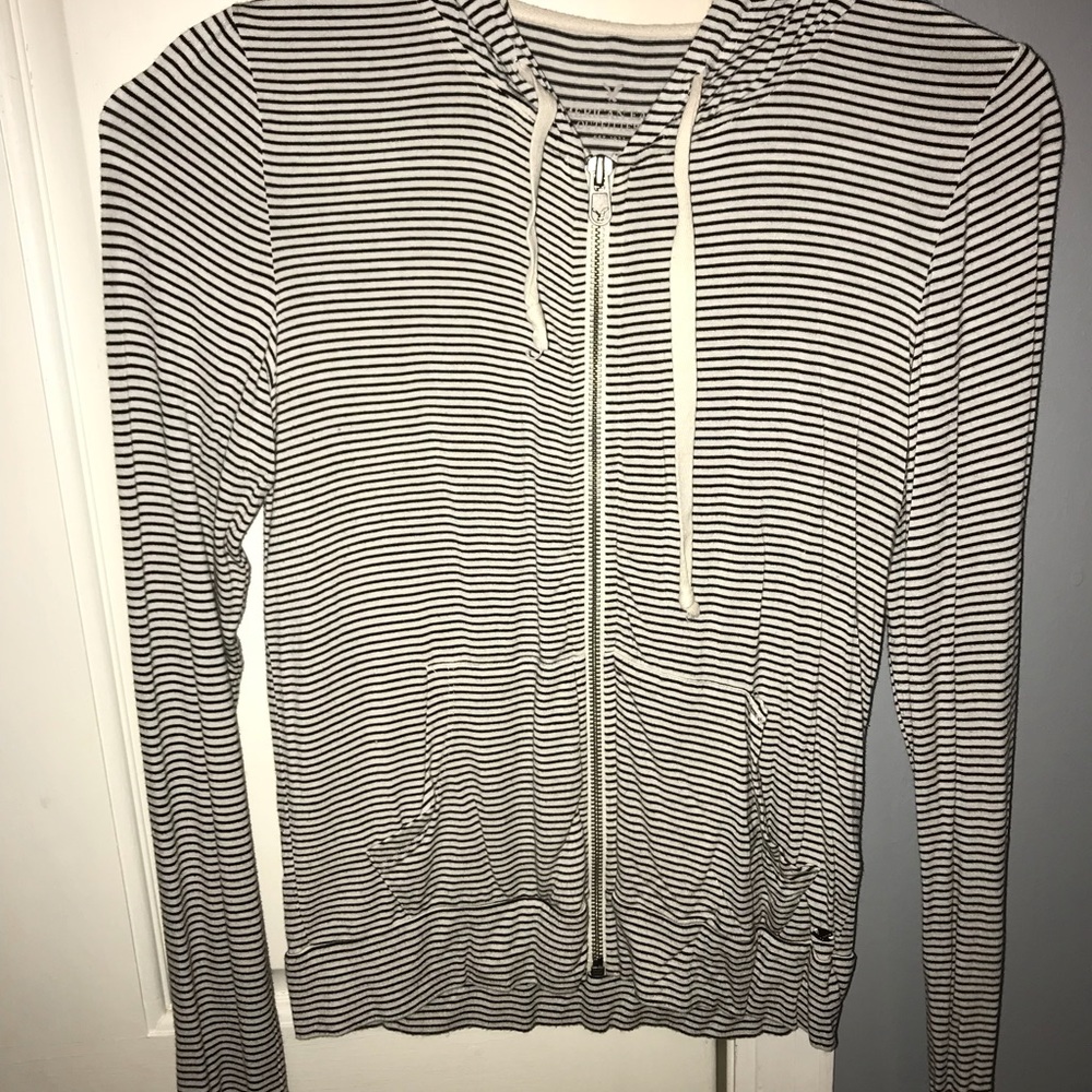 american eagle zip up